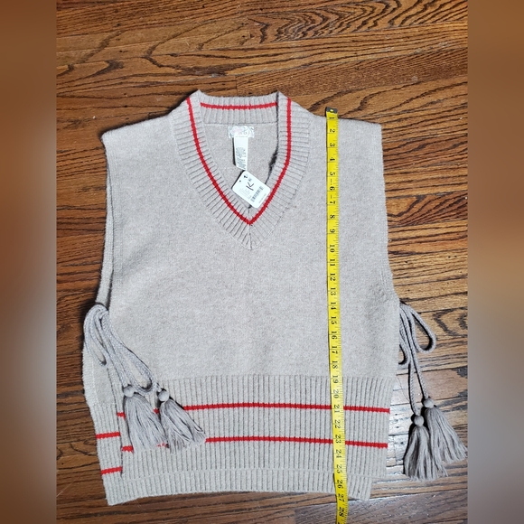 Free People NWT All Star Poncho Knit Swaeter Vest In Tan & Red One Size - Picture 13 of 16